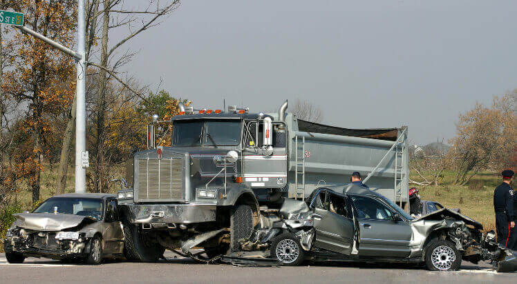Trucking Accidents in Arizona: Know Your Legal Rights